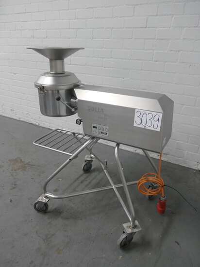 Solia multi-purpose kitchen machine